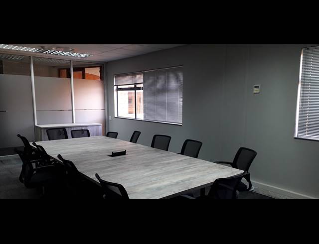 2,694M² CO-WORKING SPACE TO LET IN DIE HOEWES